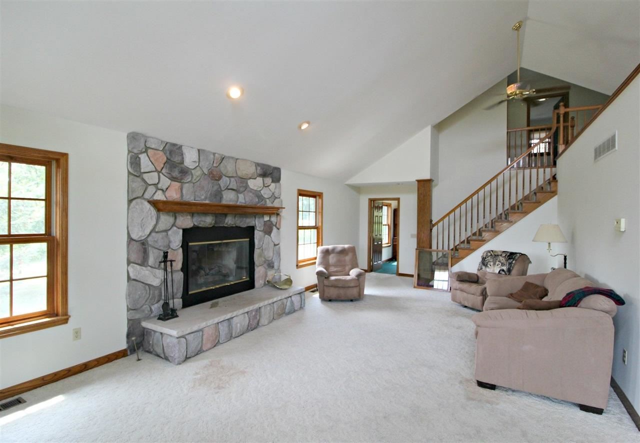 5325 North Webster Road Flushing, MI 48433 - Photo 4 of 30 21489456-3.JPG
