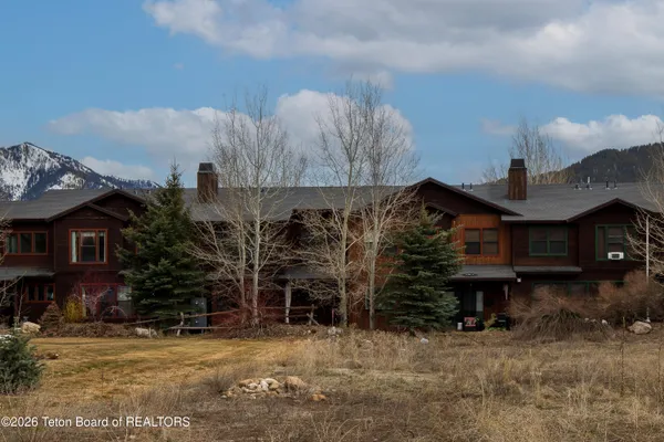 $599,000 | 27 Blue Wing Lane, Unit C, Alpine, WY 83128