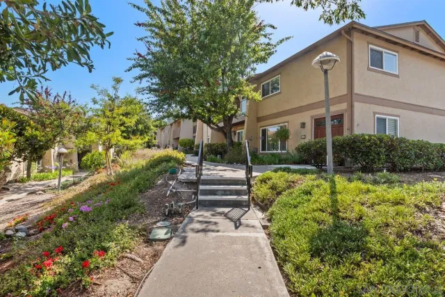 $605,000 | 5800 Lake Murray Boulevard, Unit 83, La Mesa, CA 91942