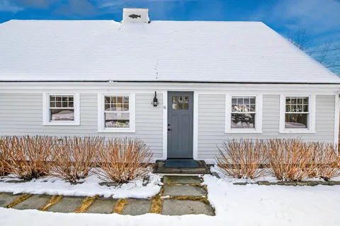 $1,299,000 | 6 Burg Avenue, Sandwich, MA 02563