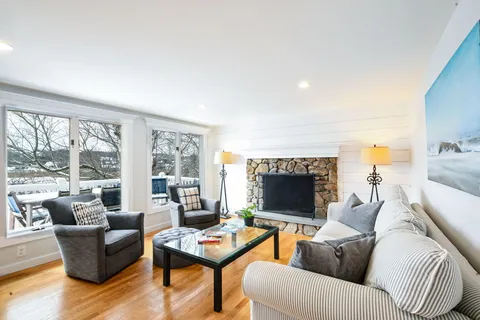 $1,299,000 | 6 Burg Avenue, Sandwich, MA 02563