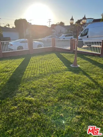 $6,950 | 3530 South Bentley Avenue, Los Angeles, CA 90034