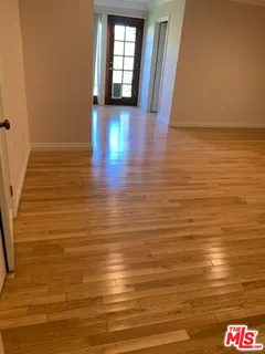 $6,950 | 3530 South Bentley Avenue, Los Angeles, CA 90034