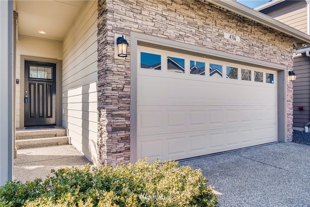 4316 212th Place Southeast Bothell, WA 98021 - Photo 2 of 24