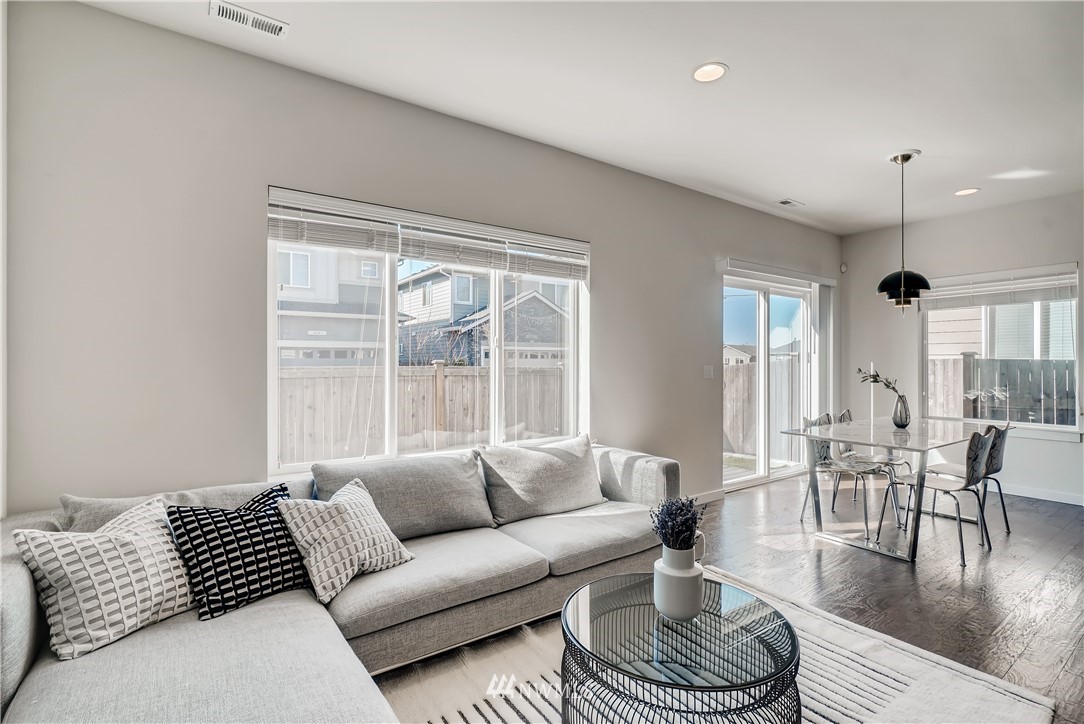4316 212th Place Southeast Bothell, WA 98021 - Photo 12 of 24
