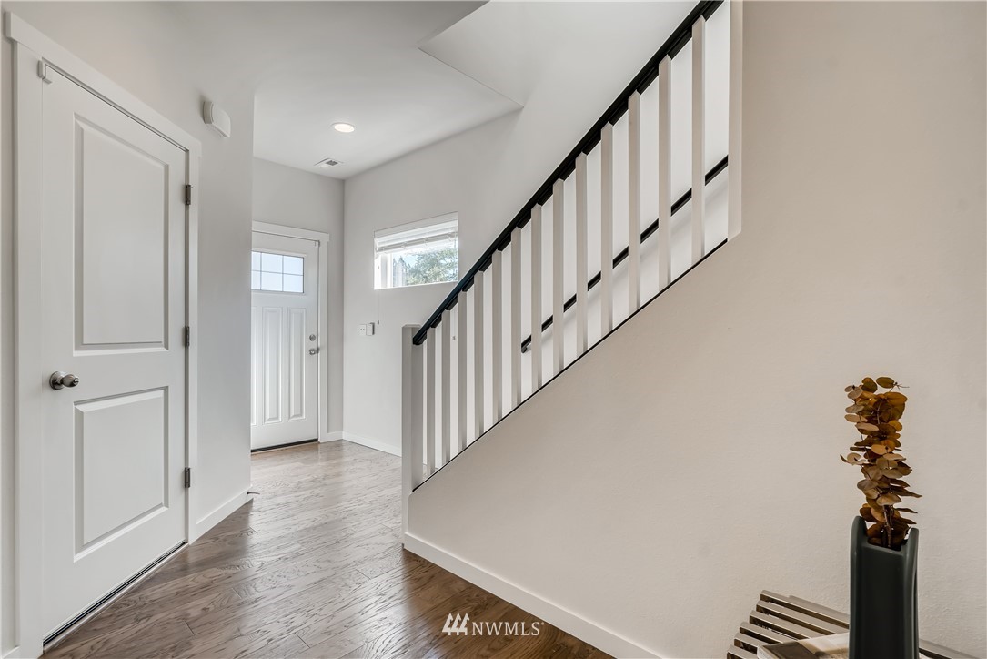 4316 212th Place Southeast Bothell, WA 98021 - Photo 3 of 24