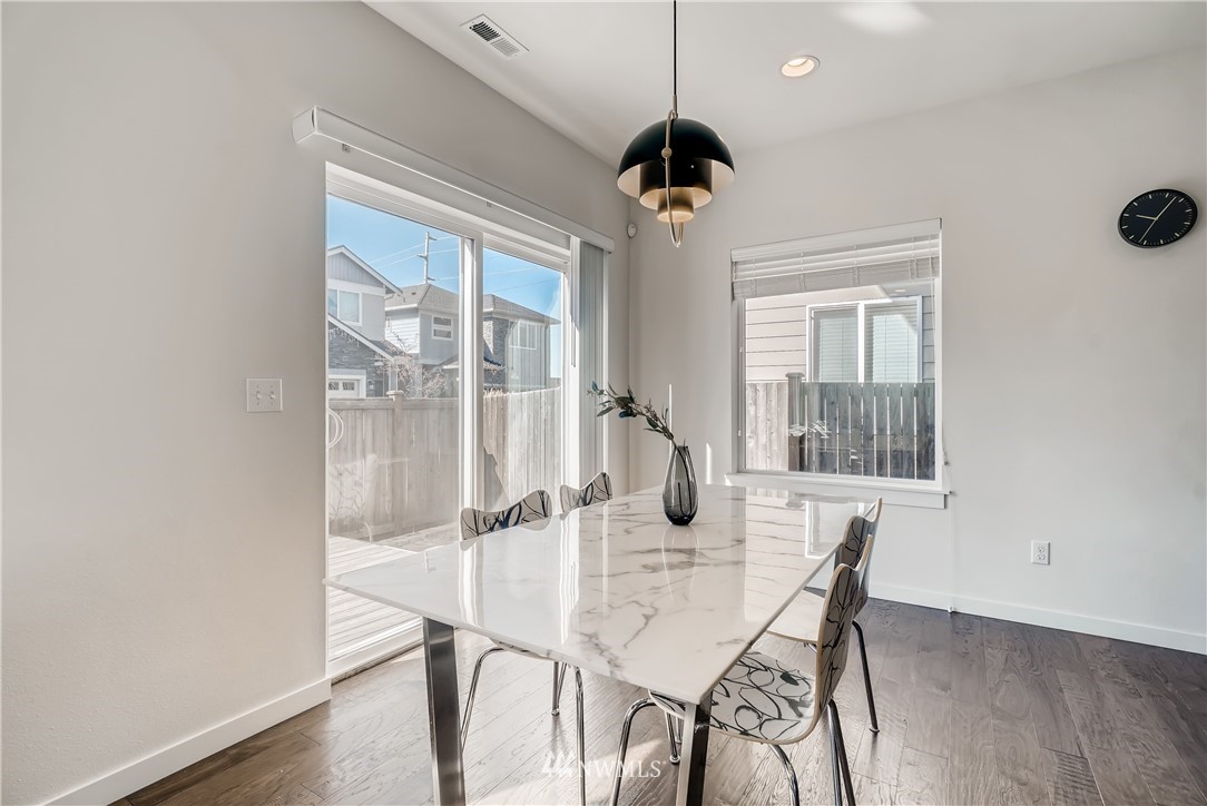 4316 212th Place Southeast Bothell, WA 98021 - Photo 5 of 24