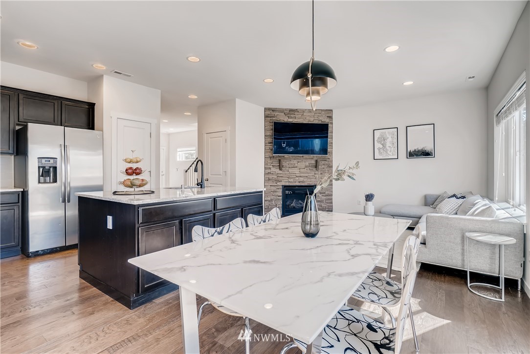 4316 212th Place Southeast Bothell, WA 98021 - Photo 6 of 24
