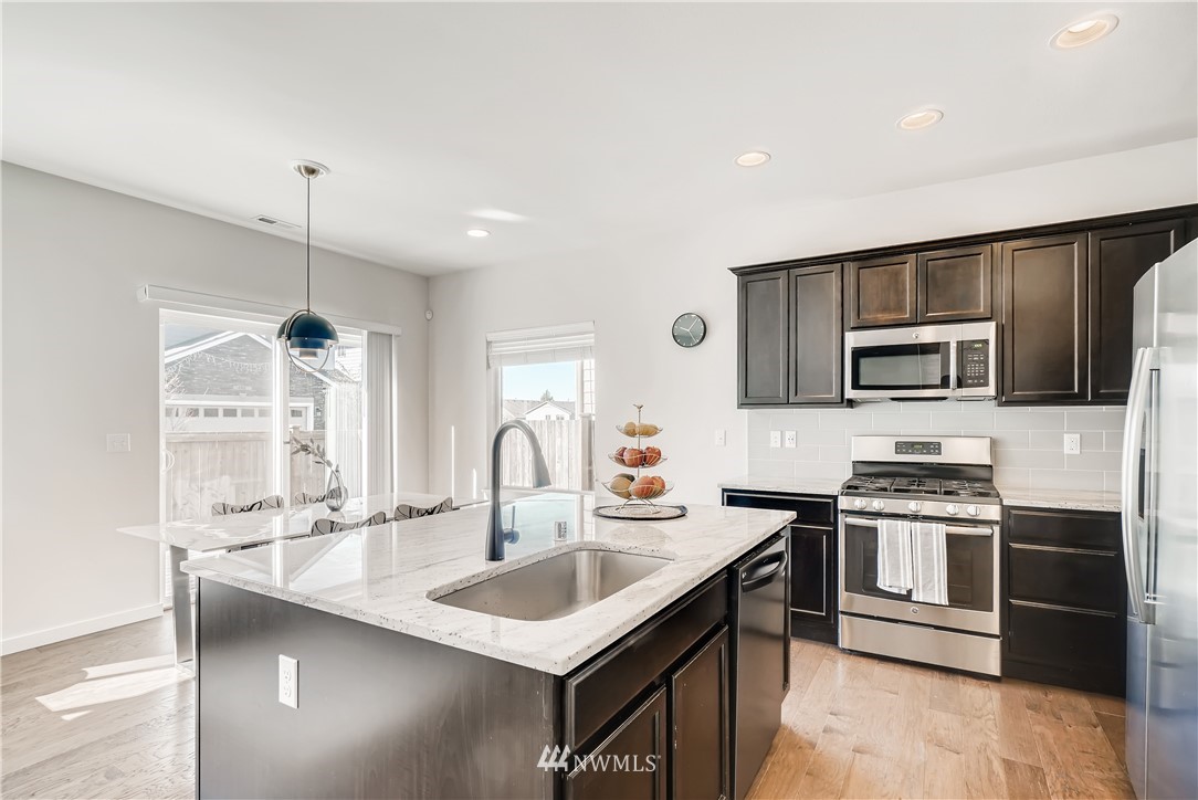 4316 212th Place Southeast Bothell, WA 98021 - Photo 7 of 24