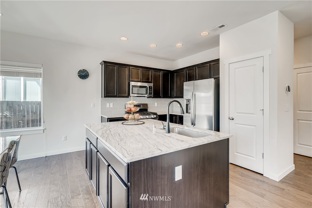 4316 212th Place Southeast Bothell, WA 98021 - Photo 8 of 24