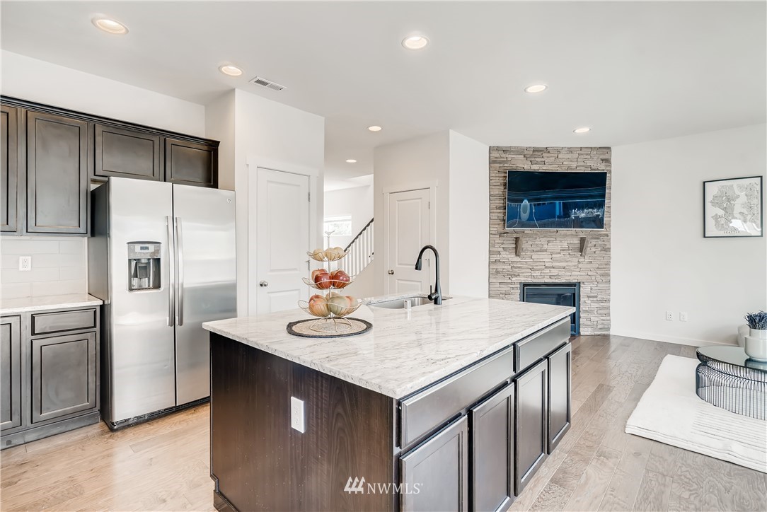 4316 212th Place Southeast Bothell, WA 98021 - Photo 9 of 24