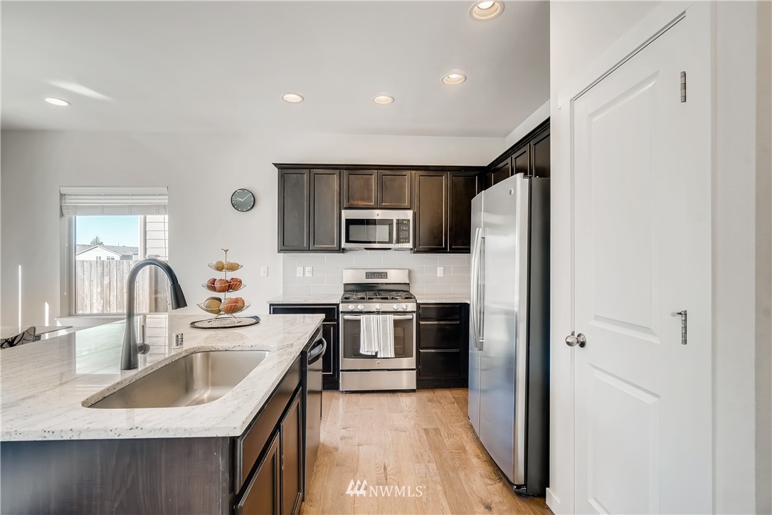 4316 212th Place Southeast Bothell, WA 98021 - Photo 10 of 24
