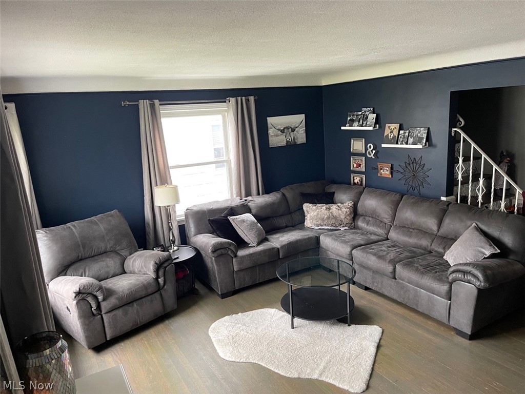 4233 Verona Road Cleveland, OH 44121 - Photo 3 of 25 Gallery Image 3