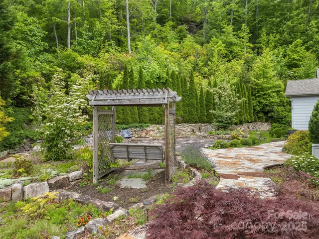 $825,000 | 253 Sandy Lane, Brevard, NC 28712