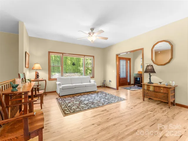 $825,000 | 253 Sandy Lane, Brevard, NC 28712