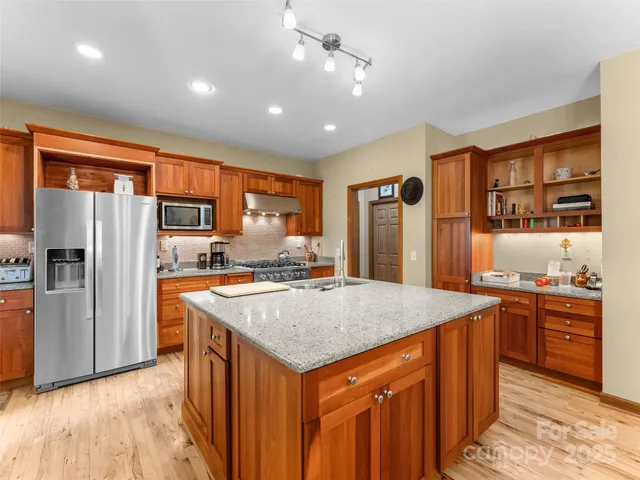 $825,000 | 253 Sandy Lane, Brevard, NC 28712