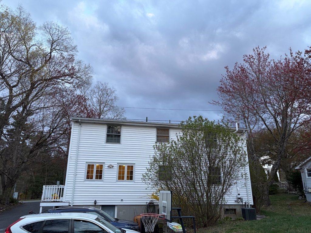 112 Marlboro Road Southborough, MA 01772 - Photo 3 of 16