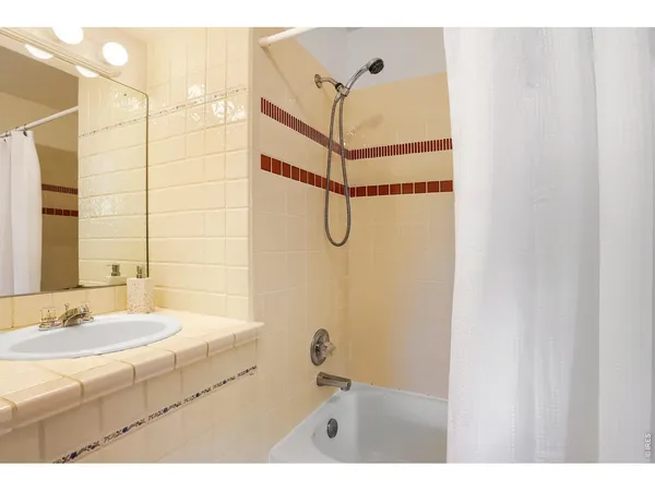 $965,000 | 122 Longs Peak Drive, Lyons, CO 80540