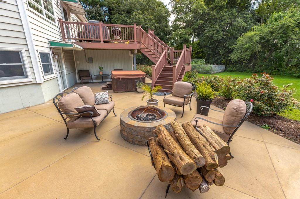 4 Olde Towne Road Lynnfield, MA 01940 - Photo 28 of 31 Gallery Image 28