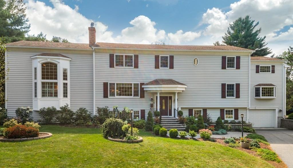 4 Olde Towne Road Lynnfield, MA 01940 - Photo 3 of 31 Gallery Image 3