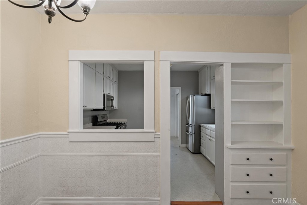 1158 East 7th Street Chico, CA 95928 - Photo 10 of 41 a bathroom with a sink and a mirror