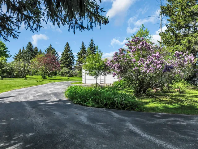 $424,500 | 2901 West Forest Hill Avenue, Franklin, WI 53132