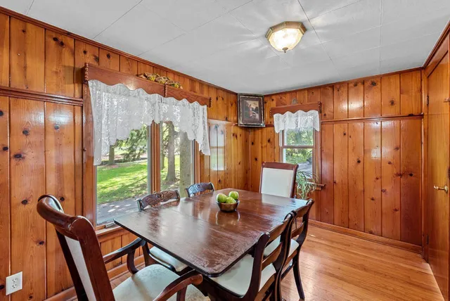 $424,500 | 2901 West Forest Hill Avenue, Franklin, WI 53132