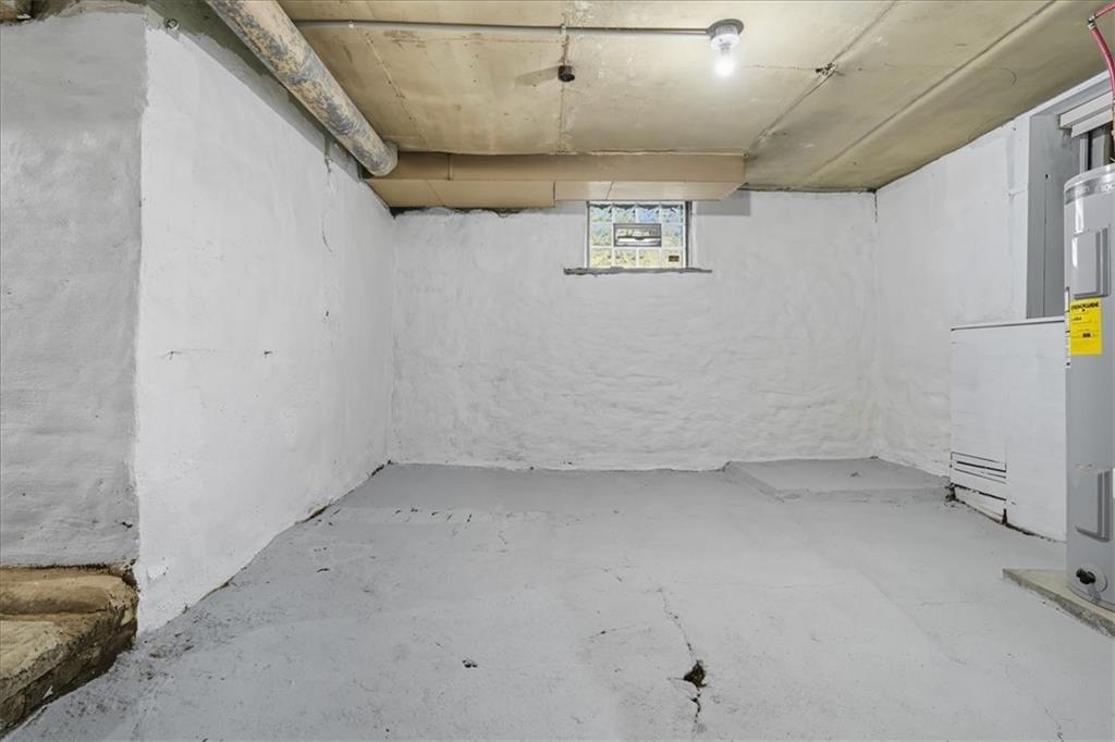 205 Spring Street Oakdale, PA 15071 - Photo 37 of 50 a view of a garage