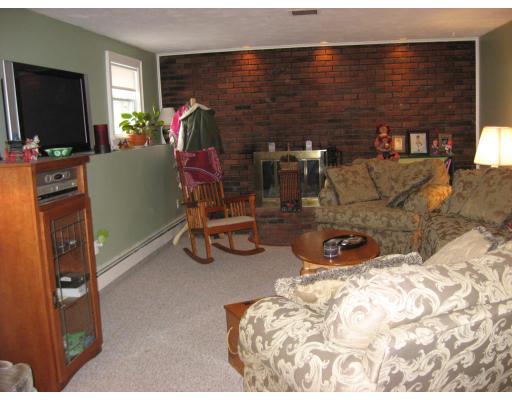 7 Kipling Road Weymouth, MA 02190 - Photo 8 of 10 Gallery Image 8