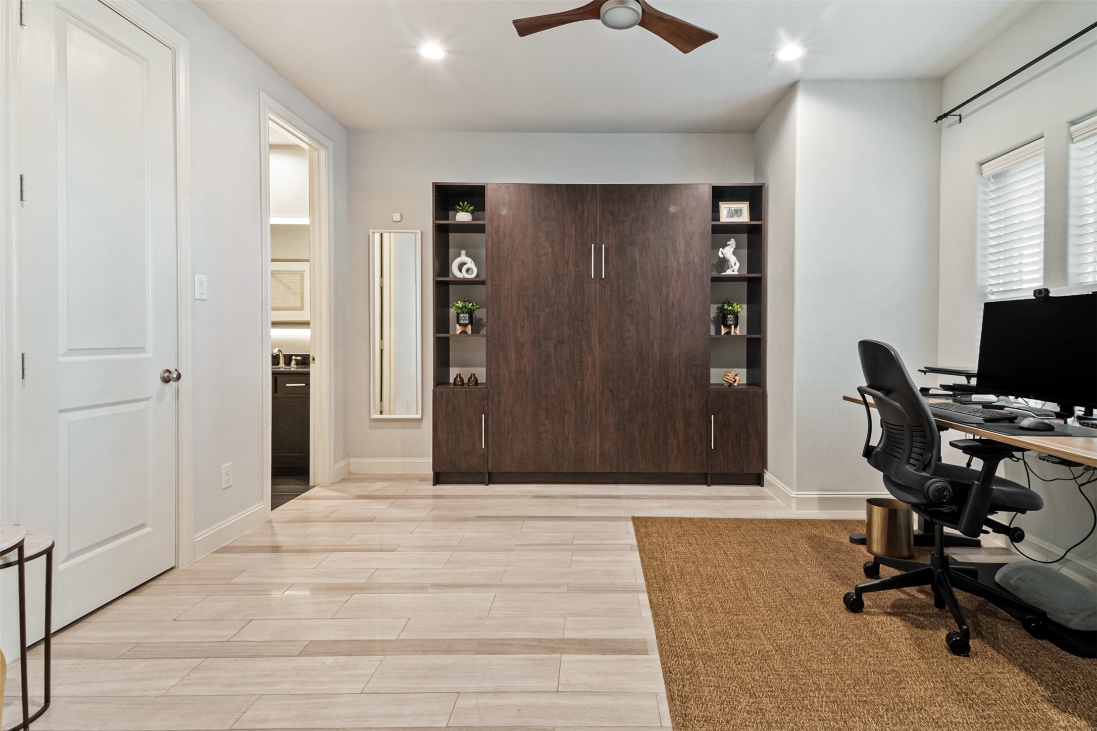 1847 Edwards Street Houston, TX 77007 - Photo 5 of 26 Gallery Image 5