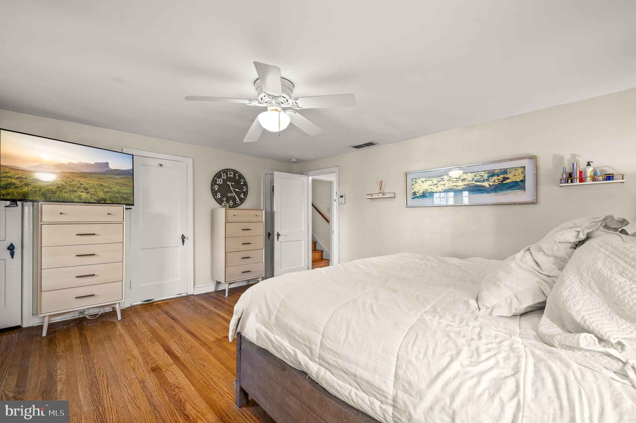 32 Henley Road Wynnewood, PA 19096 - Photo 26 of 45 Primary Bedroom