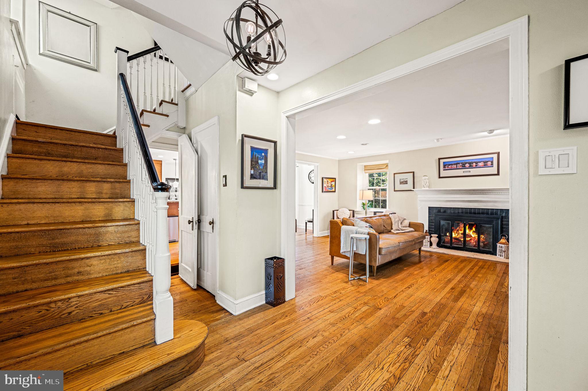 32 Henley Road Wynnewood, PA 19096 - Photo 6 of 45 Entryway