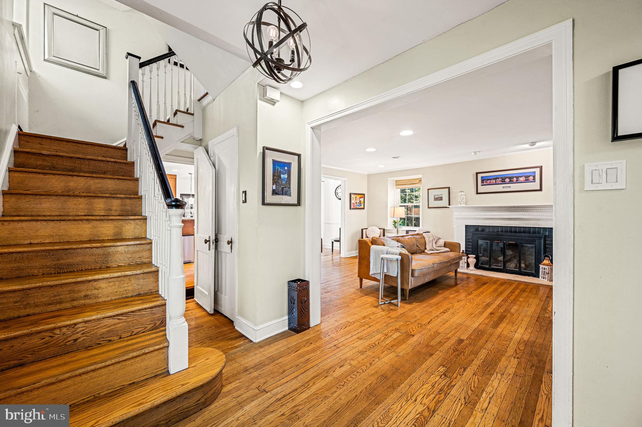 32 Henley Road Wynnewood, PA 19096 - Photo 7 of 45 Entryway