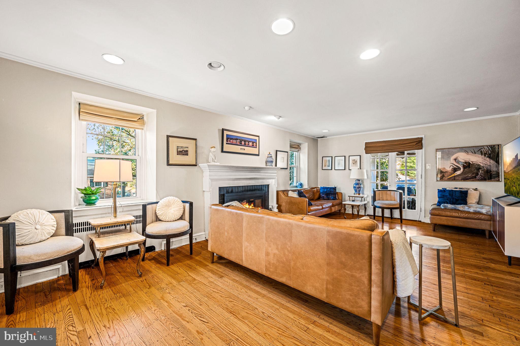 32 Henley Road Wynnewood, PA 19096 - Photo 9 of 45 Living Room
