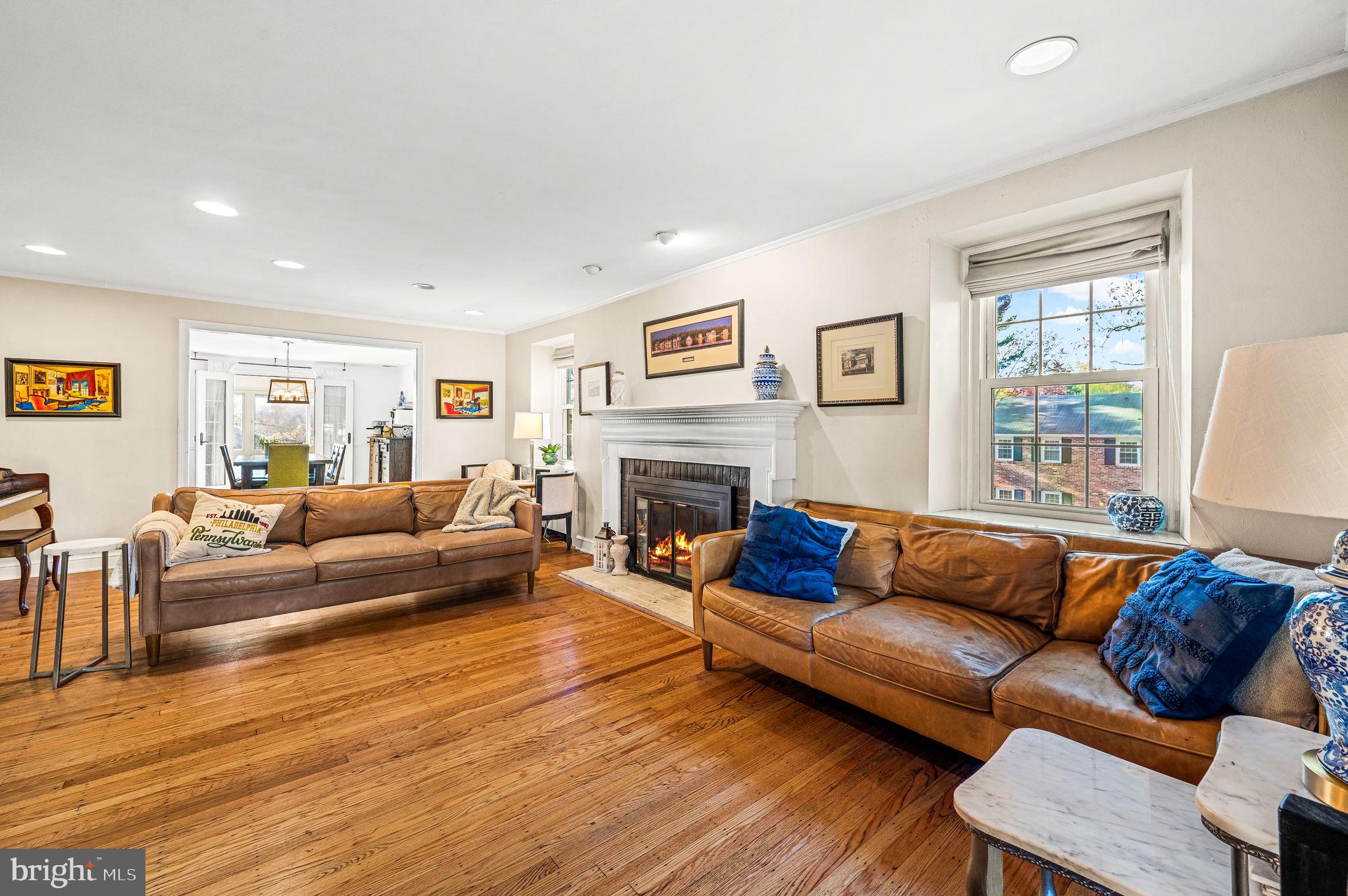 32 Henley Road Wynnewood, PA 19096 - Photo 10 of 45 Living Room