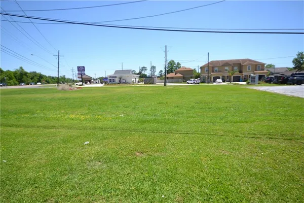 $399,900 | 12429 Highway 90, Luling, LA 70070