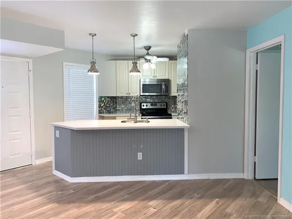 $1,900 | 3302 Southeast Aster Lane, Stuart, FL 34994