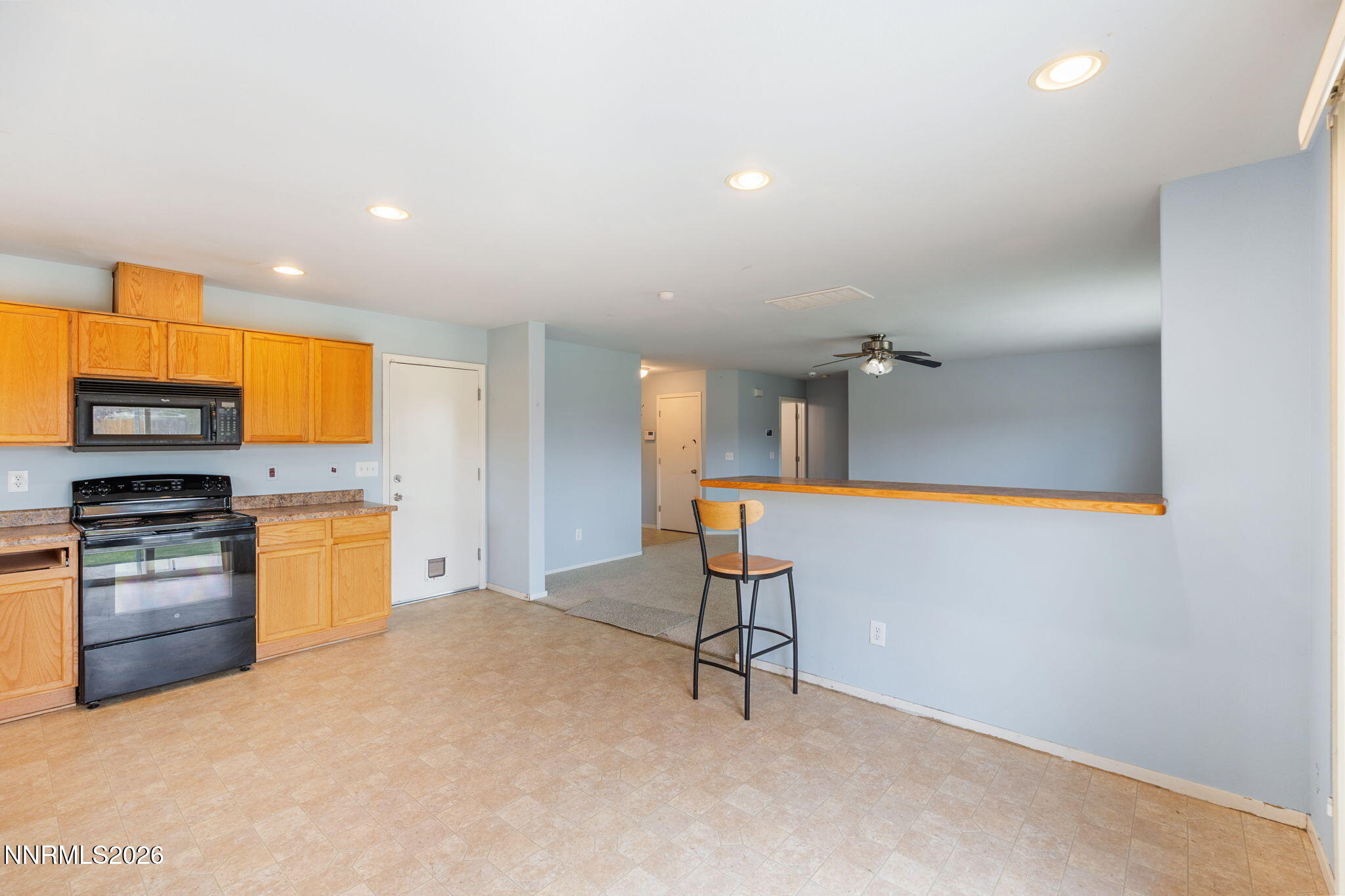 7655 East Key Largo Court Reno, NV 89506 - Photo 8 of 26 Kitchen
