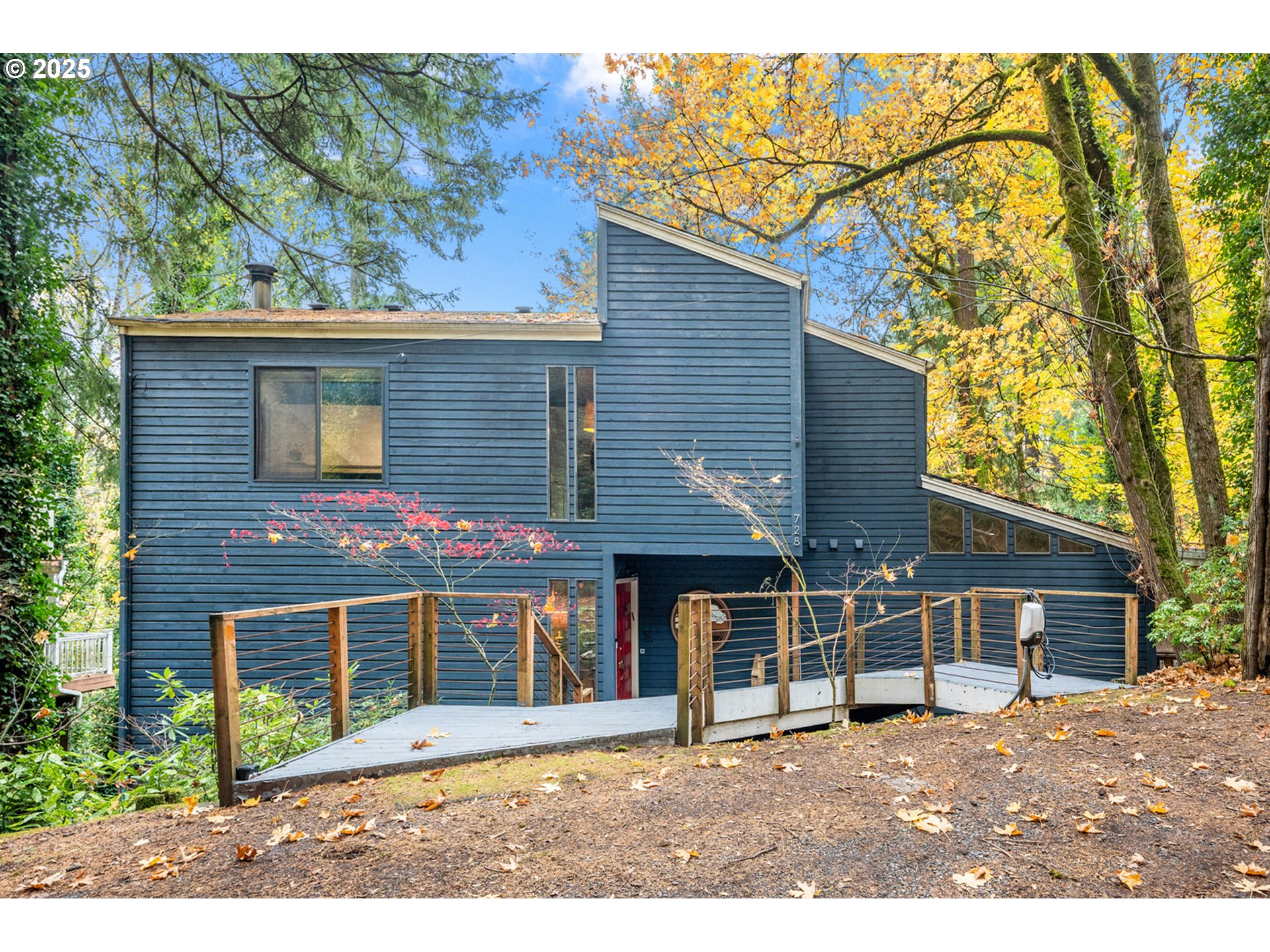 728 Southwest Cheltenham Street Portland, OR 97239 - Photo 3 of 46 Exterior