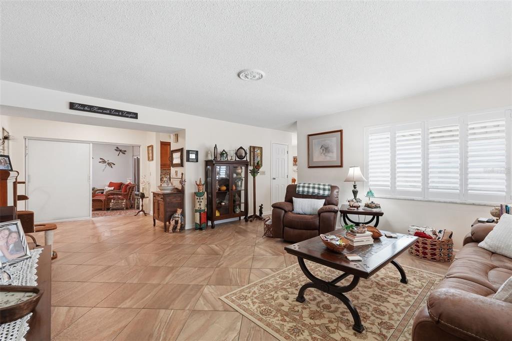 250 Rosery Road Northwest, Unit 351 Largo, FL 33770 - Photo 5 of 20