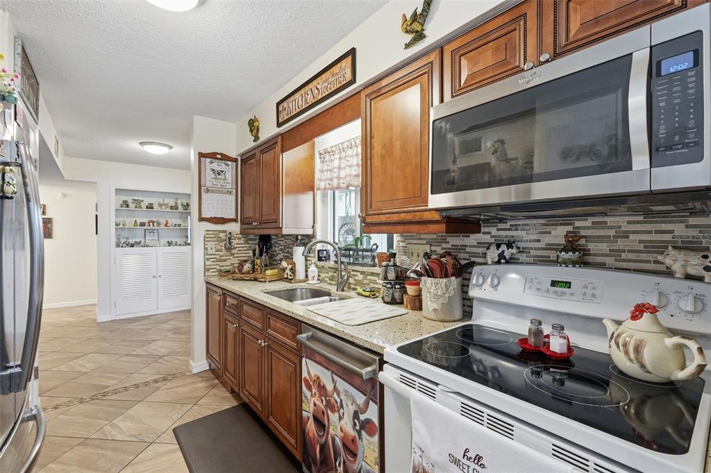 250 Rosery Road Northwest, Unit 351 Largo, FL 33770 - Photo 10 of 20