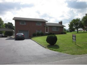 2423 Bob Little Road Elizabethton, TN 37643 - Photo 1 of 16 Front