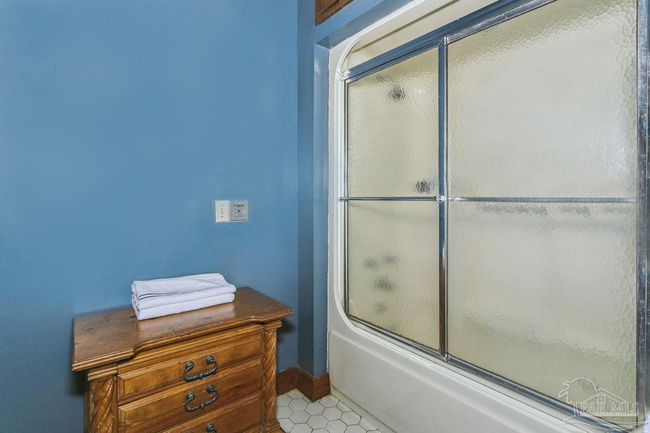 201 Tara Road Pensacola, FL 32534 - Photo 22 of 50 Gallery Image 22