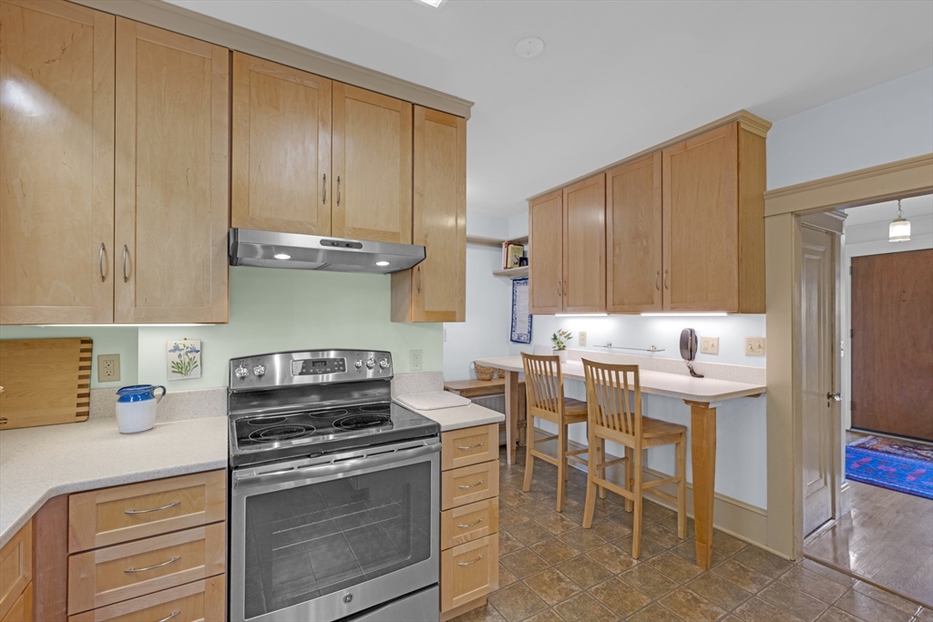 122 Longfellow Road Worcester, MA 01602 - Photo 16 of 42 Gallery Image 16