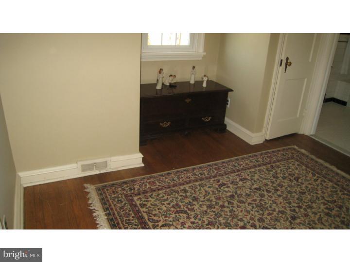 212 Academy Road Hatboro, PA 19040 - Photo 11 of 19 Foyer