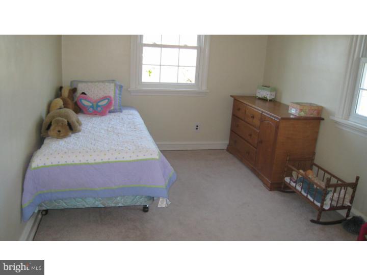 212 Academy Road Hatboro, PA 19040 - Photo 15 of 19 Bedroom 3
