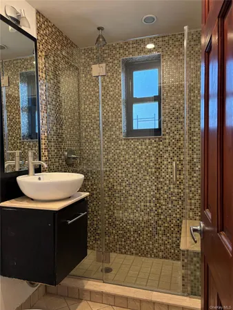$2,100 | 73-11 Bell Boulevard, Unit 1B | Oakland Gardens