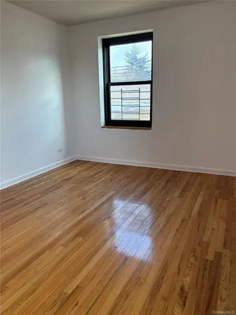 $2,100 | 73-11 Bell Boulevard, Unit 1B | Oakland Gardens