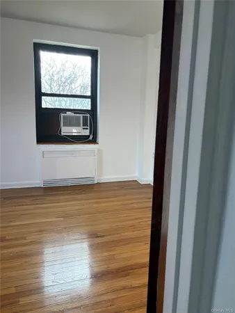 $2,100 | 73-11 Bell Boulevard, Unit 1B | Oakland Gardens
