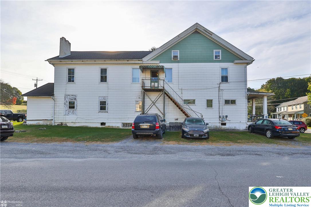 386 Pool Road Northampton, PA 18067 - Photo 3 of 8 Gallery Image 3